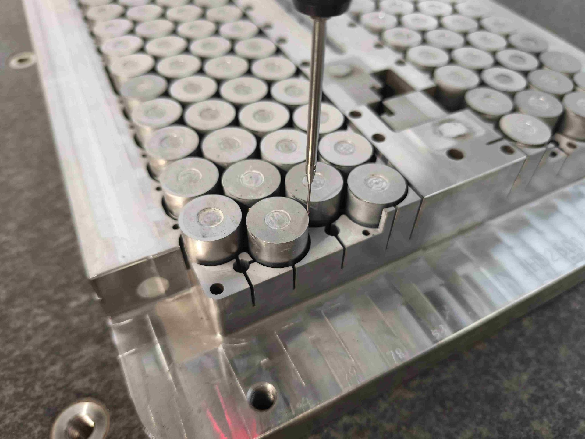 DME Tooling vs HASCO Tooling: Which Standard Should Export Molds Use