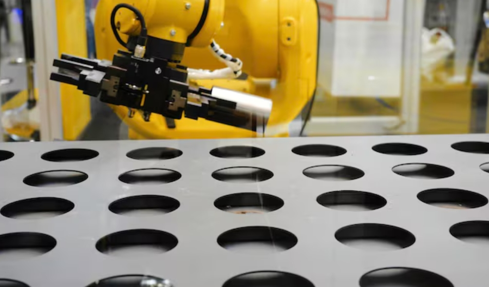 1775180929127508.jpg Advanced mold design ensures optimal plastic flow.jpg