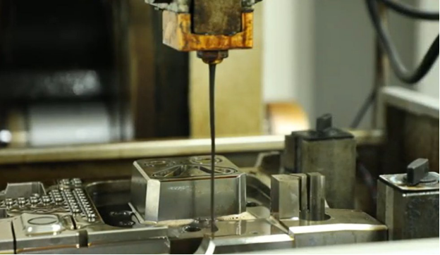 mold-polishing-for-stable-plastic-part-surface-quality